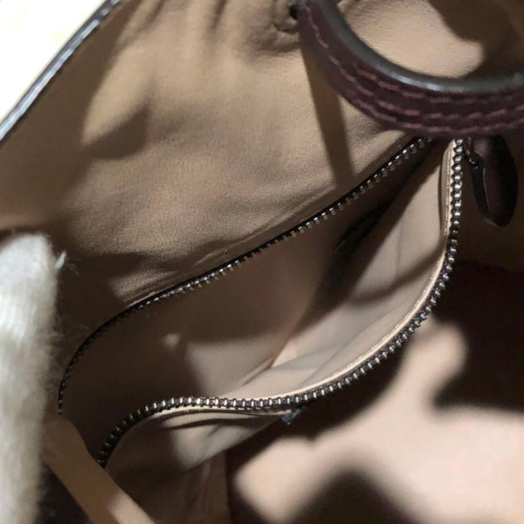 新品同様✨J&Mデヴィッドソン デイジーウィズスタッズ　レザー　ハンドバッグ