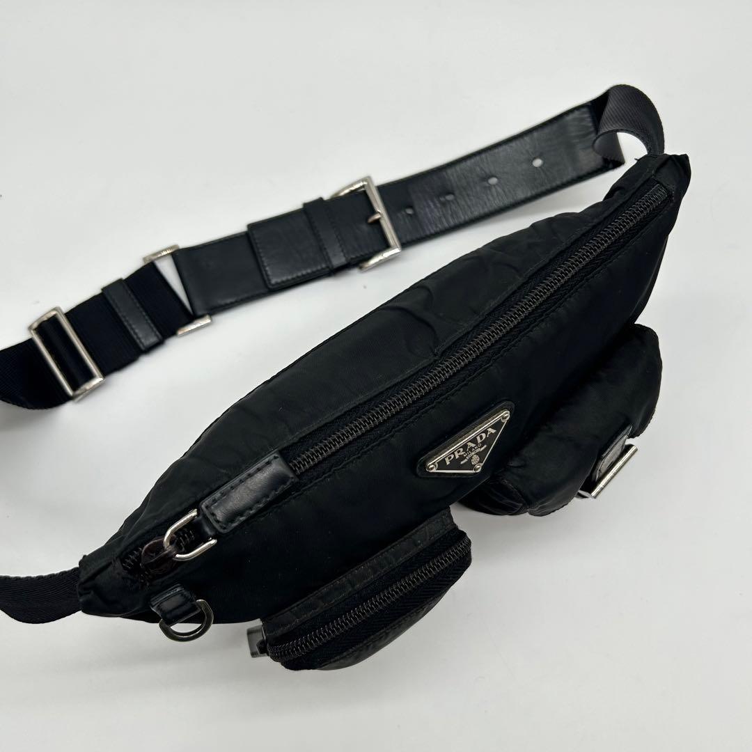 【新型 美品】PRADA プラダ ボディバッグ テスートナイロン 三角ロゴ 黒