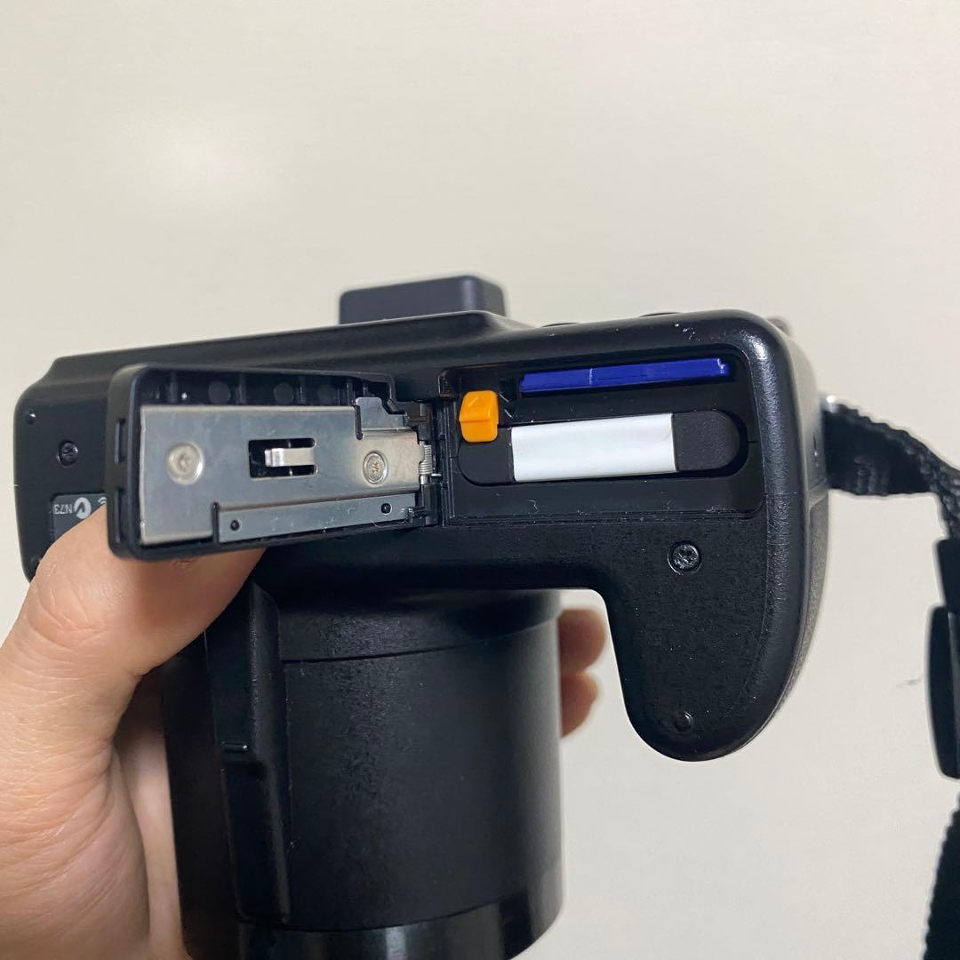 PENTAX X70 ネオ一眼デジカメ 24倍ズーム 付属品多数 動作品