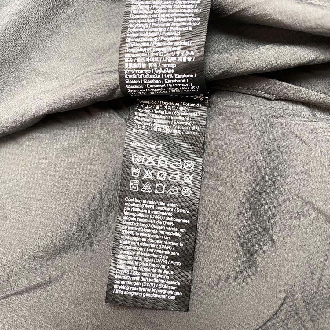 On run on clouds weather jacket ブラック　M相当