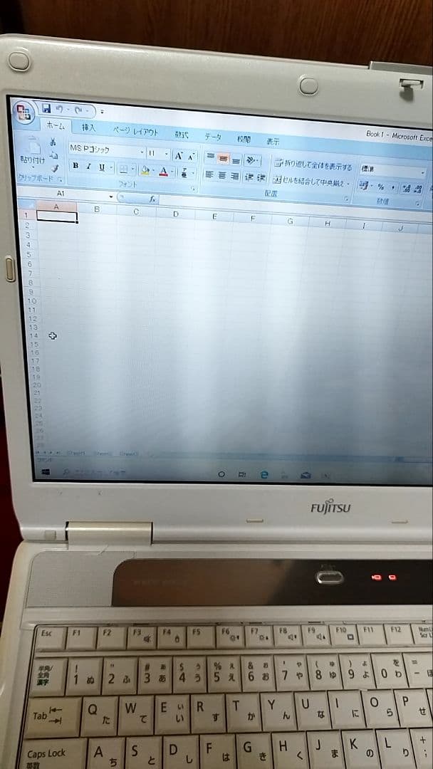 Fujitsu FMV-BIBLO 中古ノートPC 15.6インチ