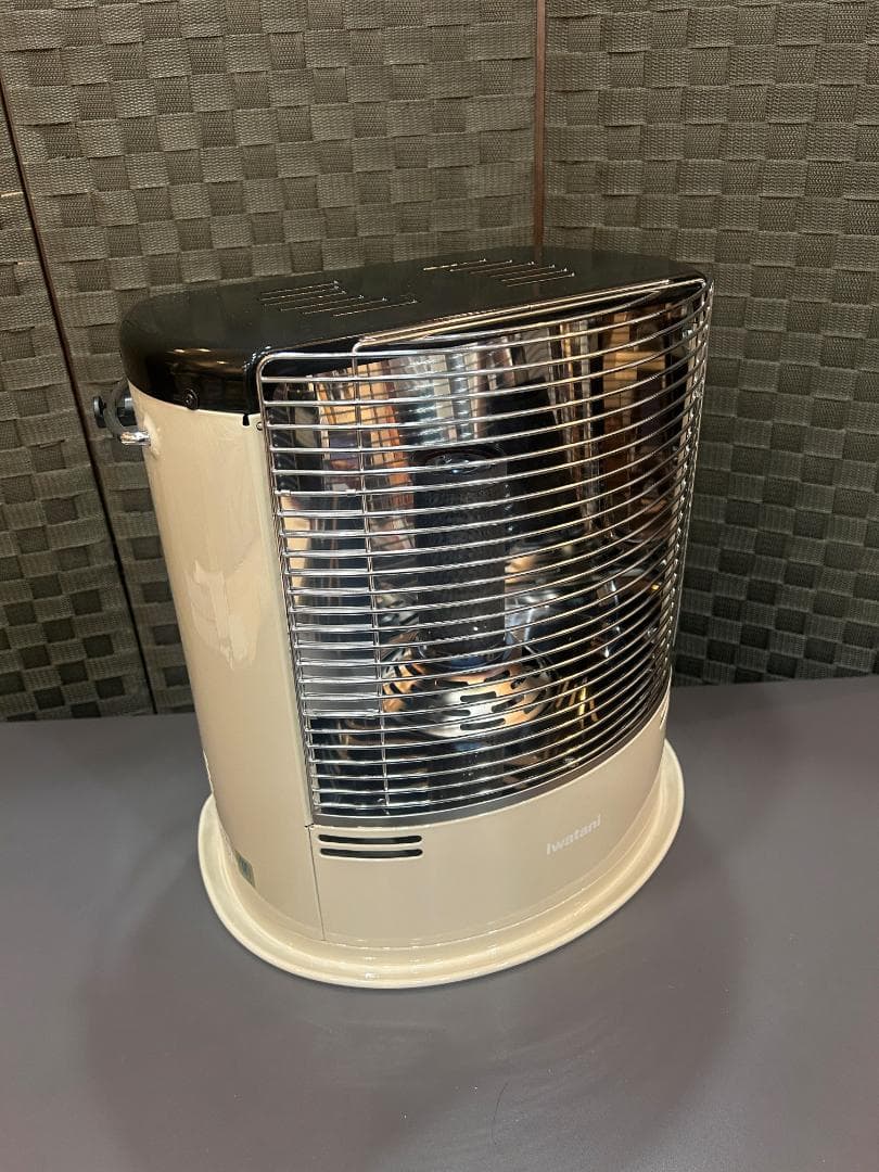 イワタニ カセットガスストーブ デカ暖Ⅱ　CB-STV-DKD2 中古品