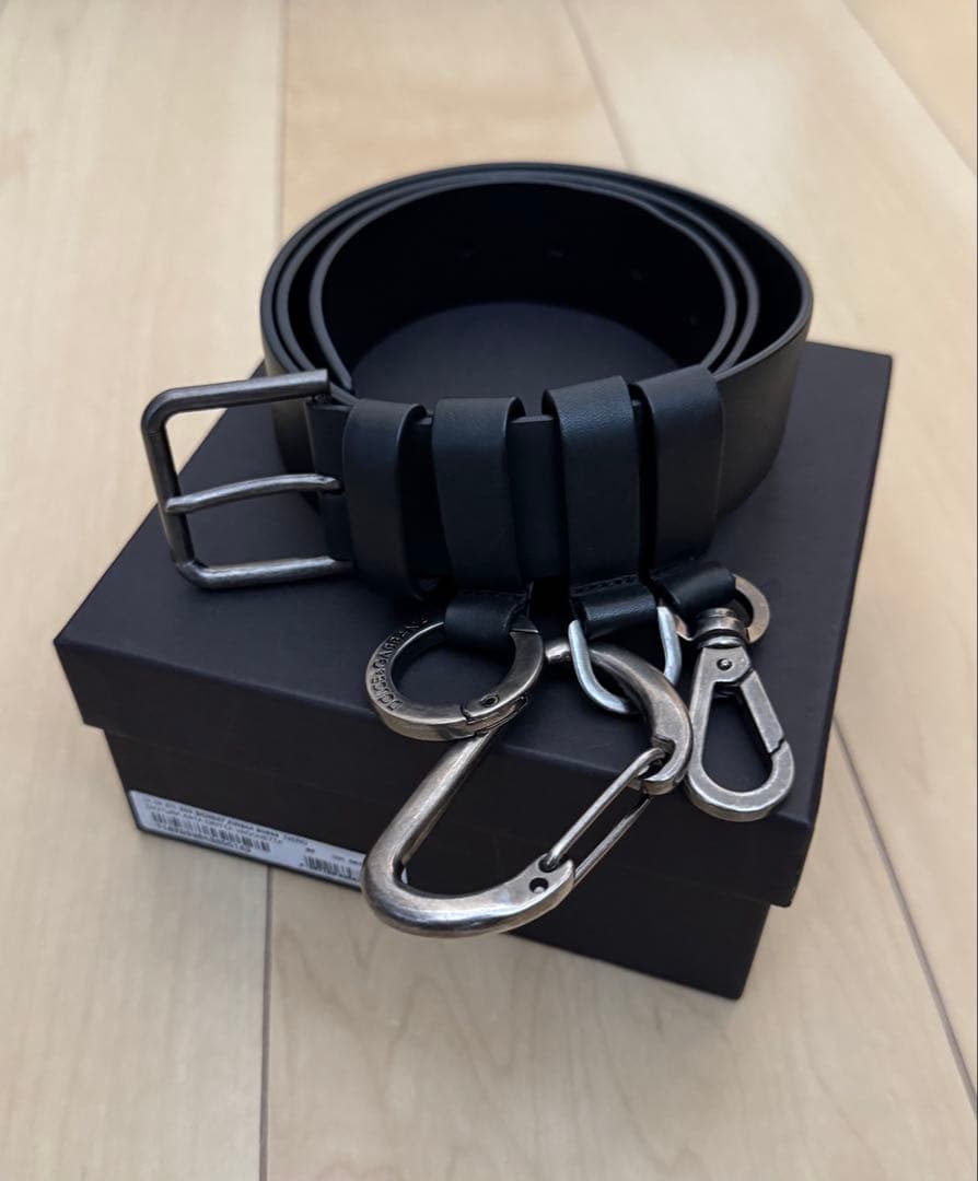 E　DOLCE & GABBANA バケッタレザーユーティリティベルト