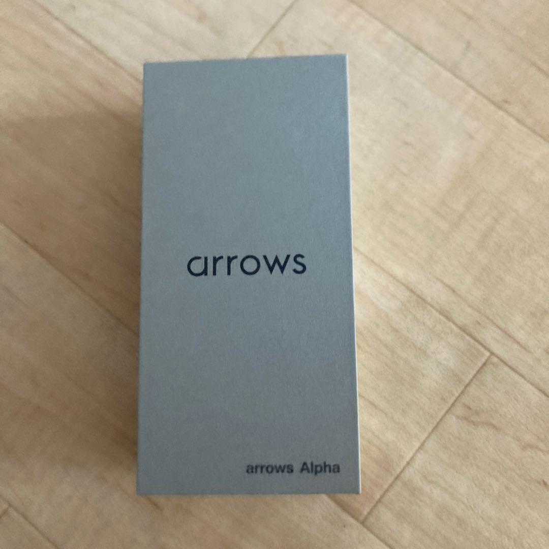arrows Alpha スマートフォン本体　白