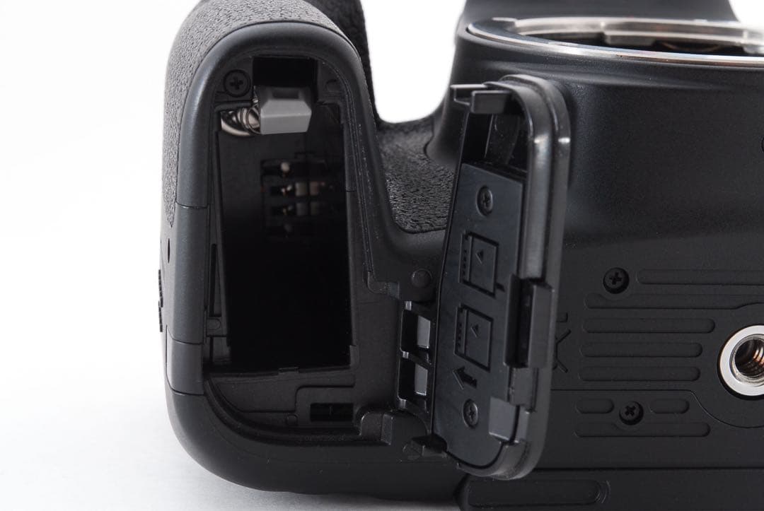 【保証付き】デジタル 一眼レフ カメラ Canon EOS Kiss X10i