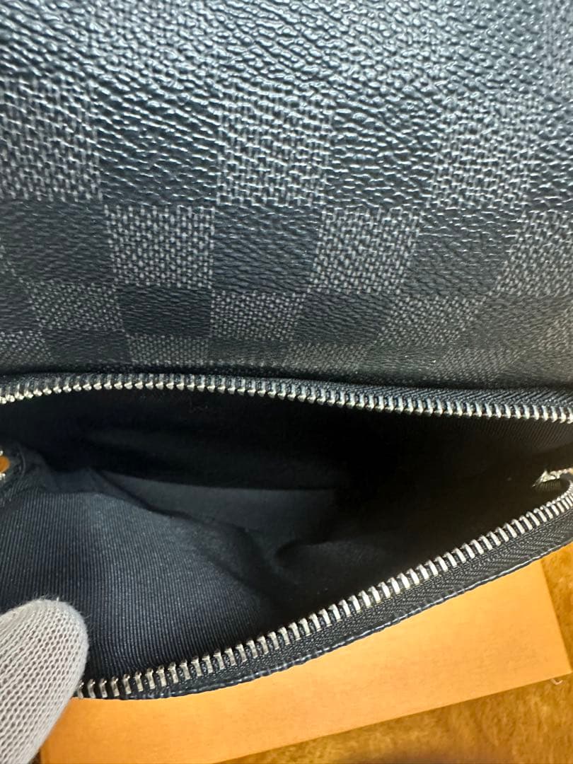 LOUIS VUITTON ルイ・ヴィトン　アヴェニュースリングバッグ