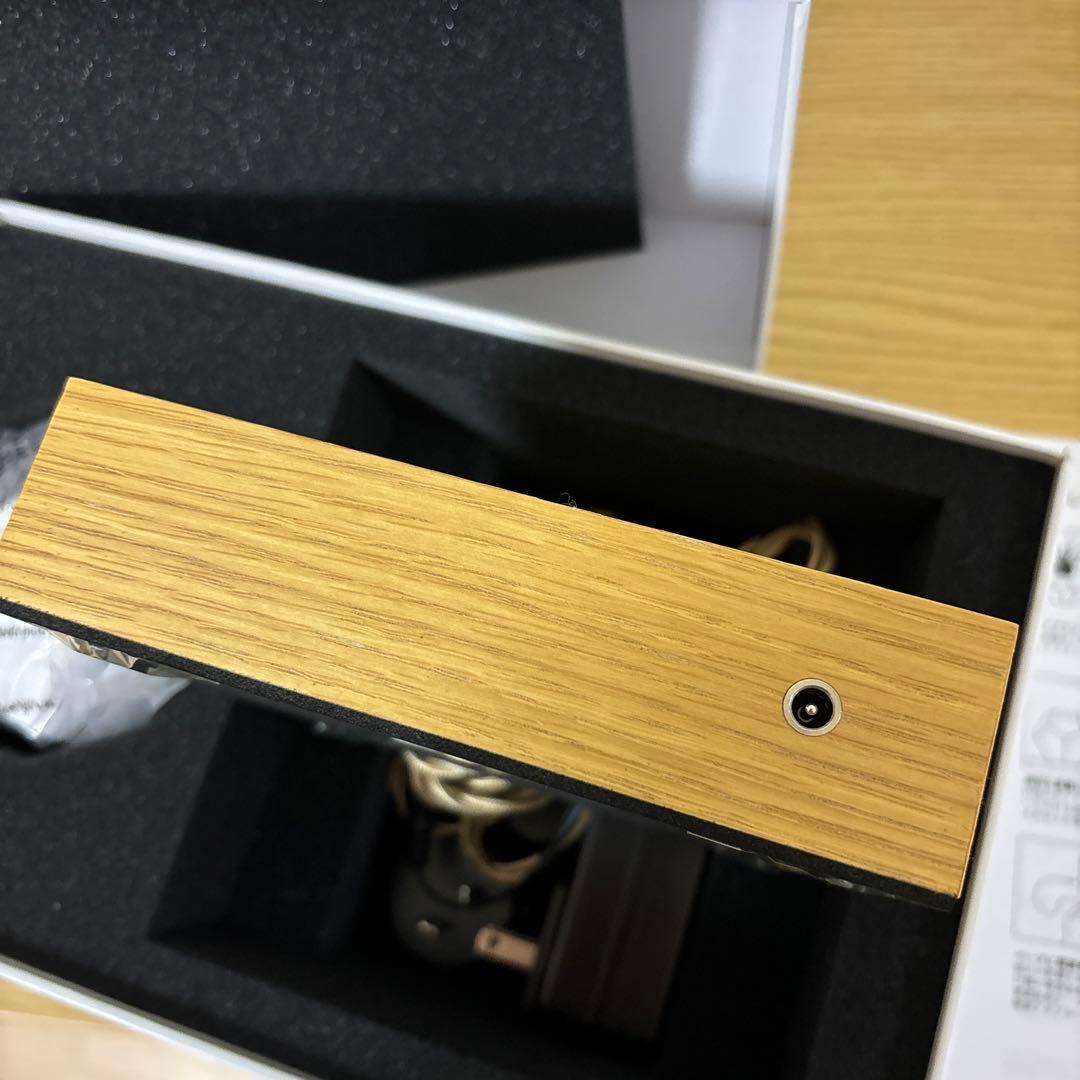 磁力で空中に浮かぶプランター　FLYTE LYFE