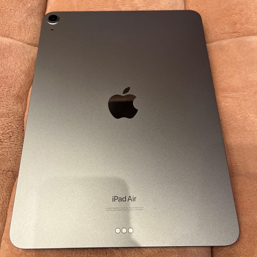 美品！Apple iPad Air （M2）バッテリー最大容量100%カバー付き