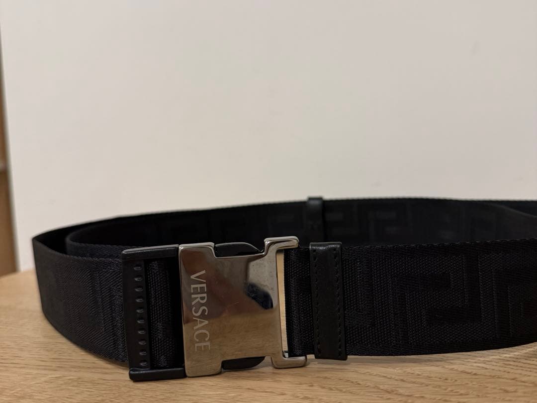 カ*ズ様 VERSACE ヴェルサーチ グレカ ナイロン ベルト