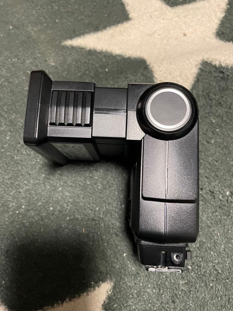 最終価格Nikon New FM2 50mm単焦点、36〜72ズーム、ストロボ付