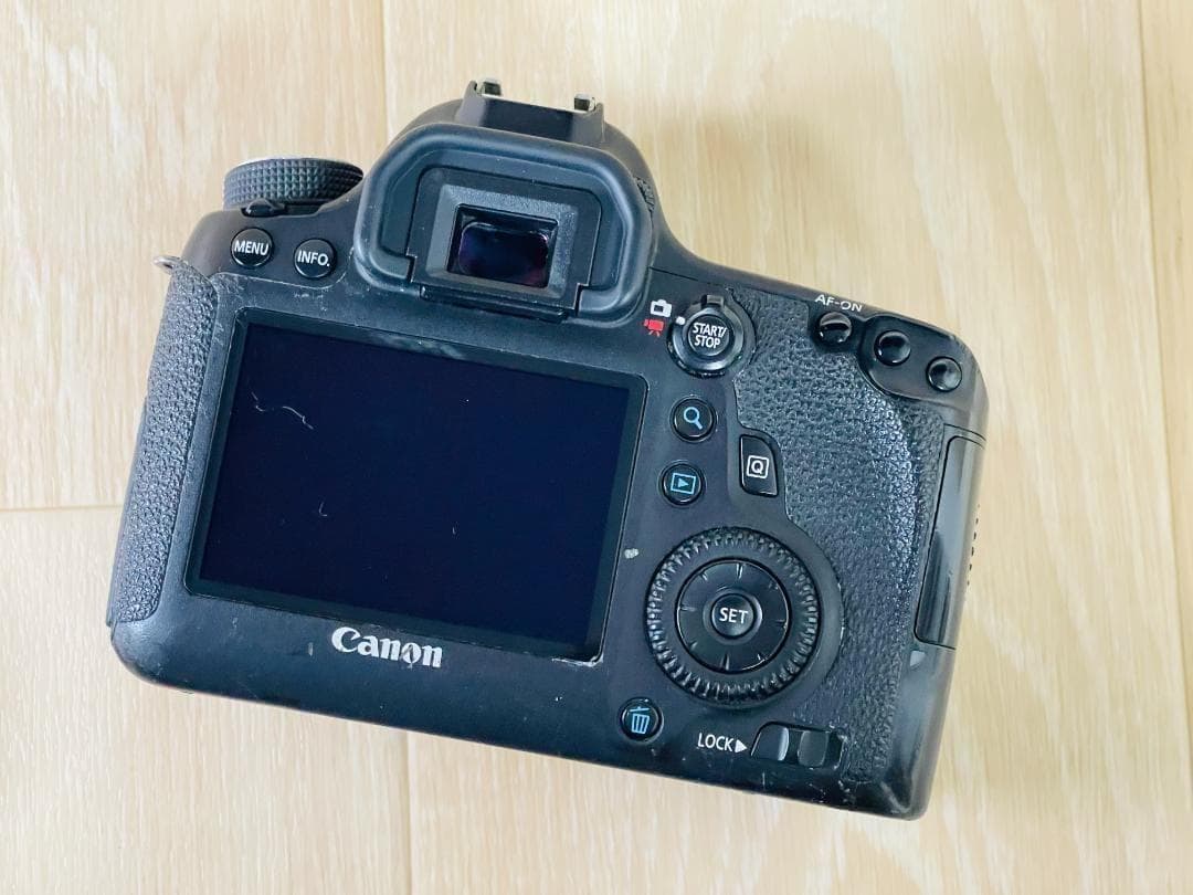 フルサイズ一眼❗Canon EOS 6D本体、EF35-105レンズ　付属品多数