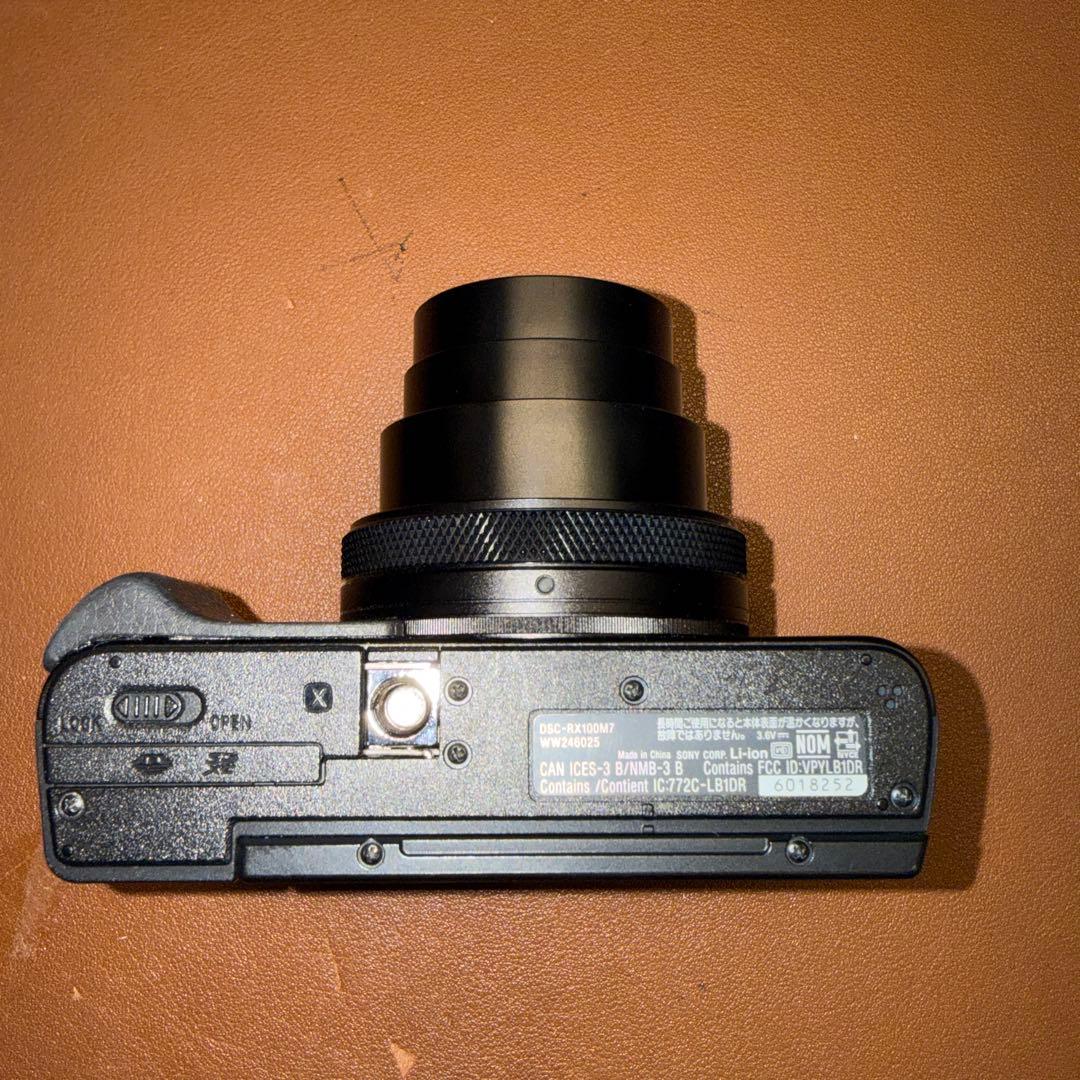 デジタルカメラ SONY DSC-RX100M7