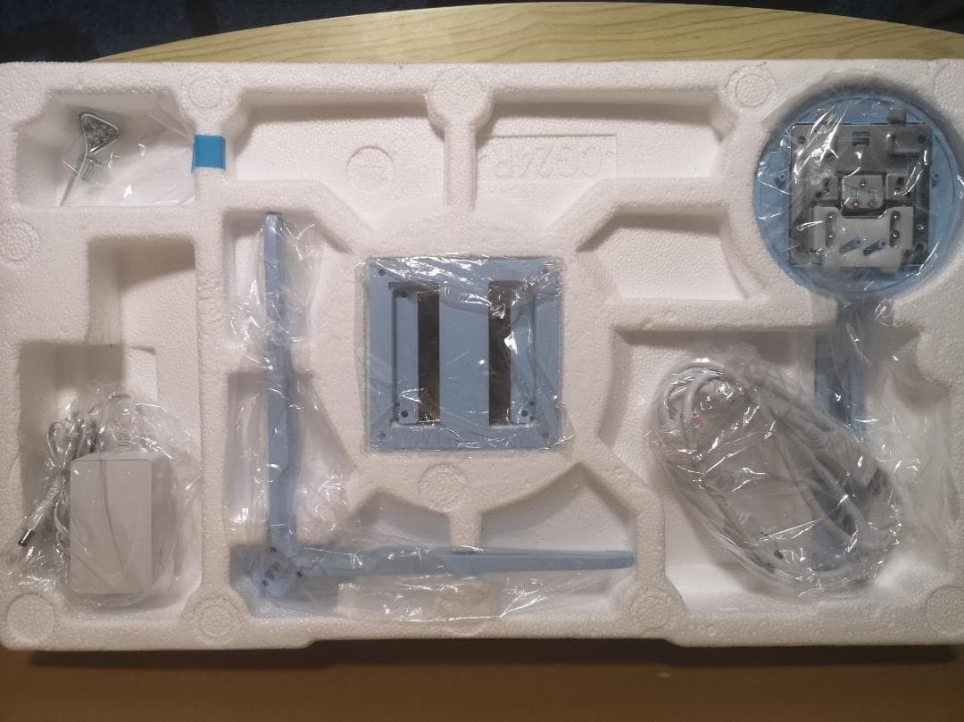 PXC248 Wave 湾曲ゲーミングモニター 23.8型 200Hz 美品