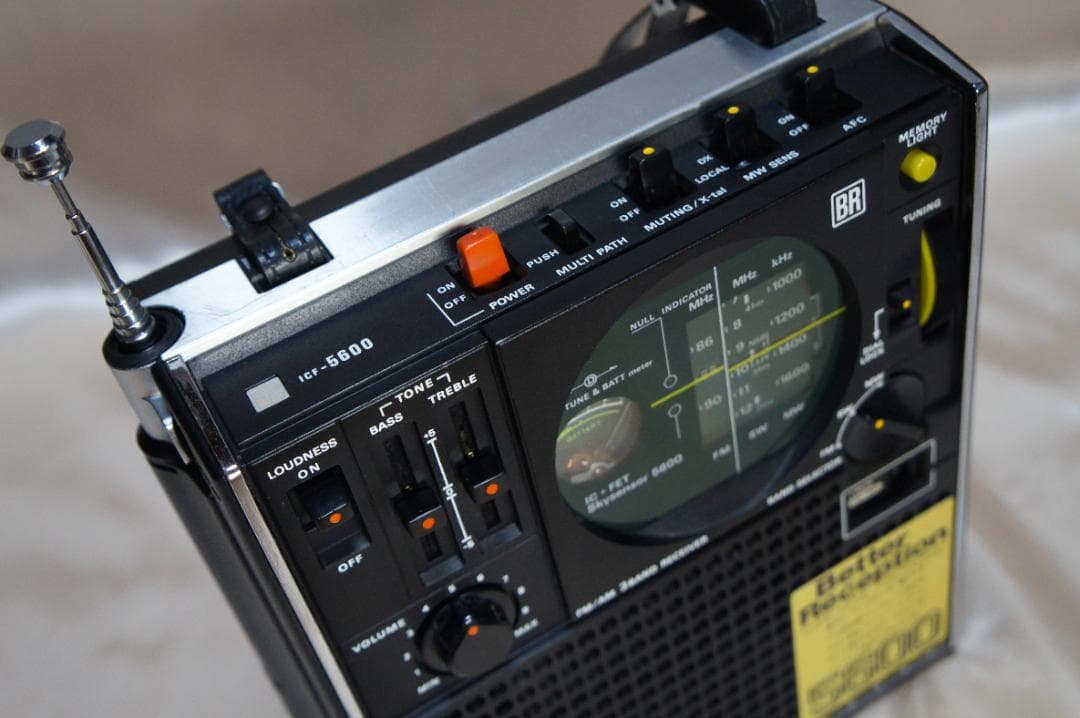 ☆綺麗☆受信OK☆SONYソニー☆スカイセンサー☆ICF-5600☆BCLラジオ