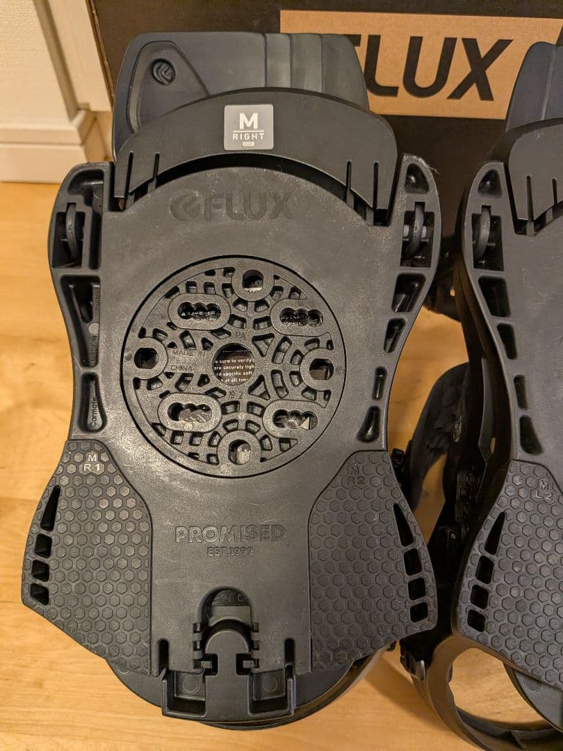 FLUX XF HISHAM アーティストモデル 22-23 Mサイズ