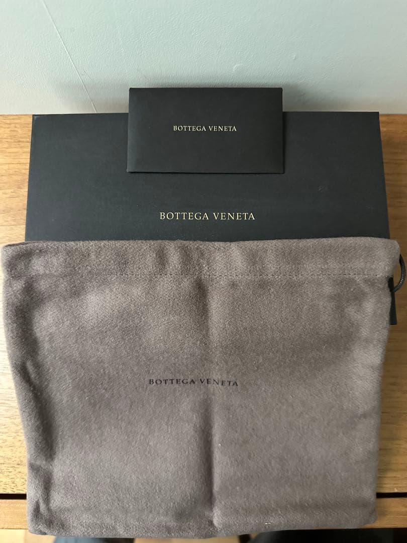 BOTTEGA VENETA 長財布　ジップアラウンド　小銭入れ付