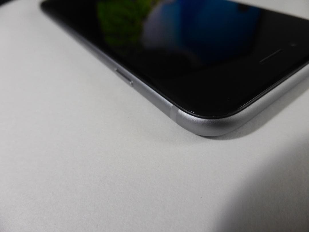 Apple iPhone 6s 32GB スペースグレー バッテリー100％