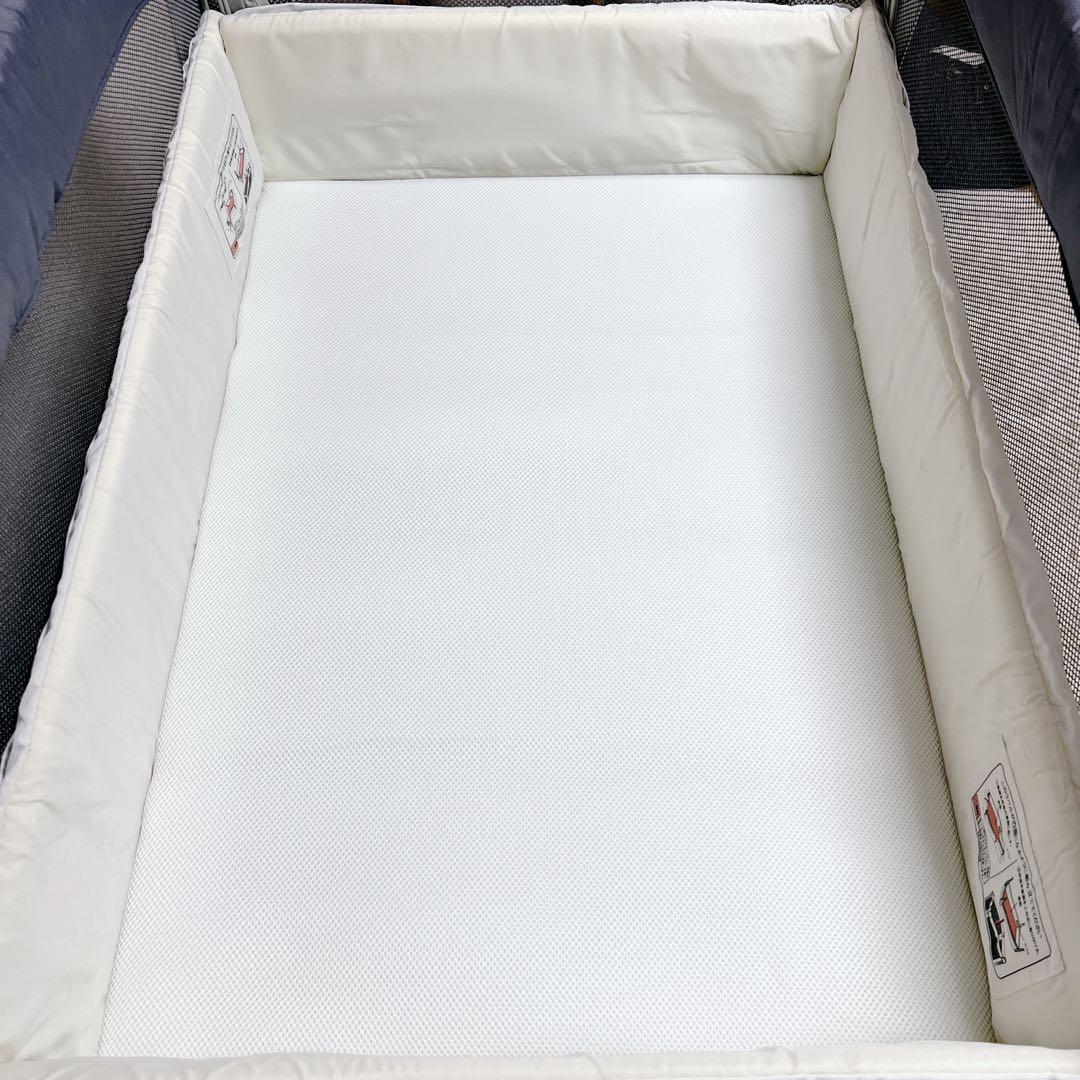 【美品】アップリカ　ココネルエアーAB ベビーベッド　グレーベアー