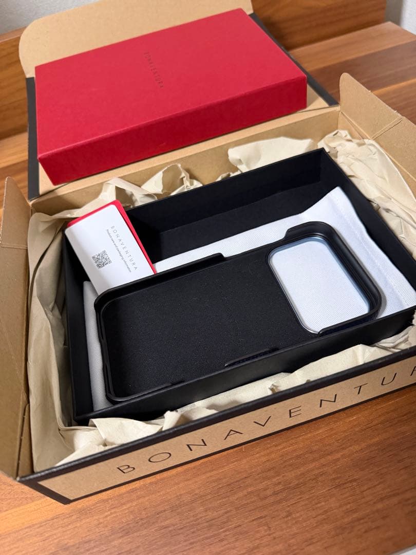 新品ボナベンチュラiPhone17Promaxバックカバーケース シュリンク