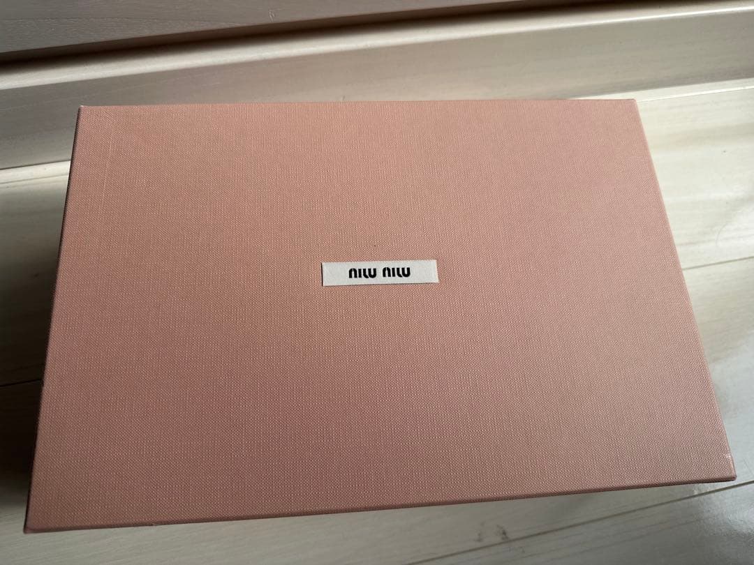 MIUMIU ドリルベースボールキャップ