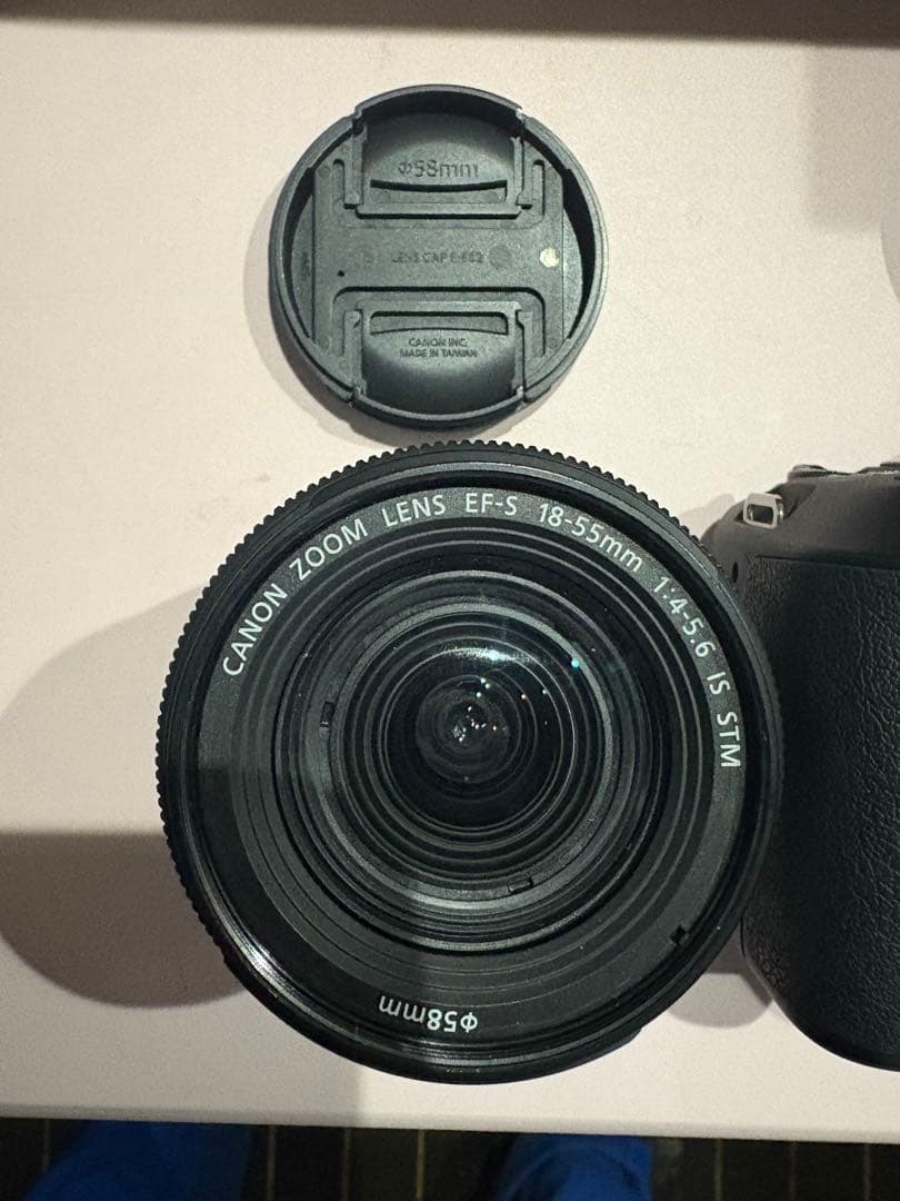 グゥーさま専用です　Canon EOS Kiss X9 デジタル一眼レフカメラ