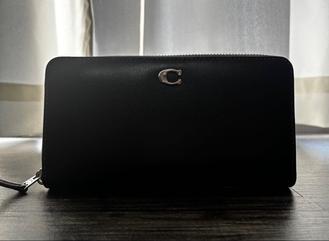 売り切り！最終値引き、今年モデルCOACH エッセンシャル 長財布