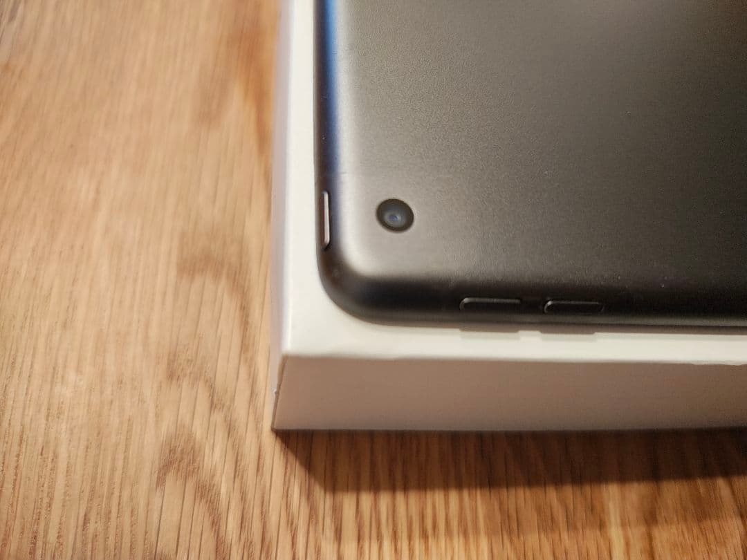 Apple iPad 第7世代（2019年モデル）32GB