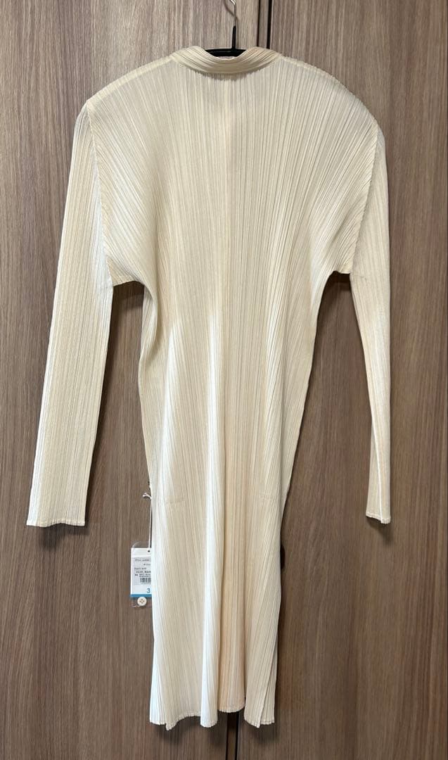 未使用　PLEATS PLEASE　長袖チュニック丈シャツ　オフホワイト