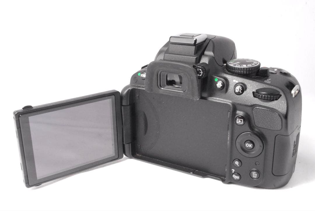 おまけ多数✨簡単操作✨Nikon D5100✨画面が回転✨スマホ転送✨自撮り可能