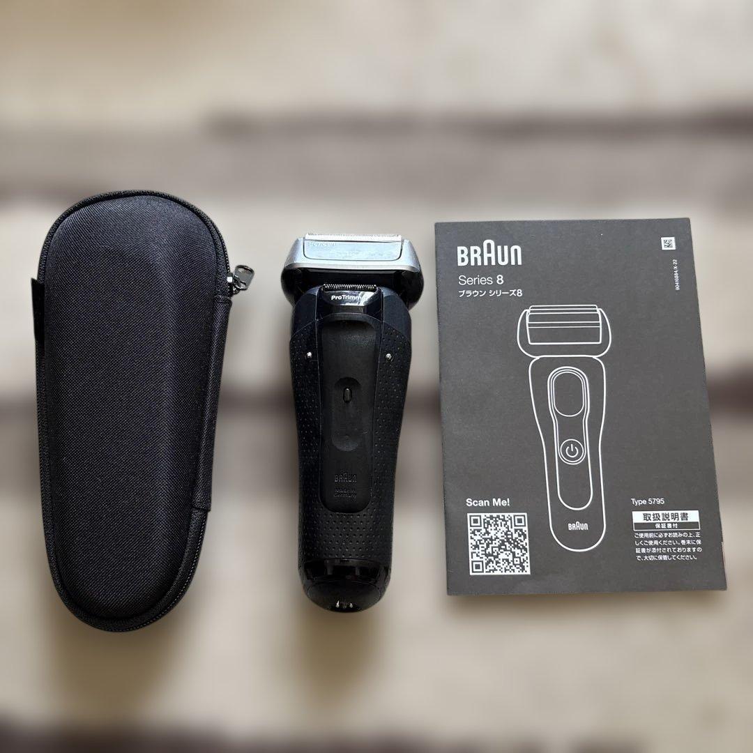 ジャンク品　Braun Series 8 電気シェーバー　髭剃り　ブラウン