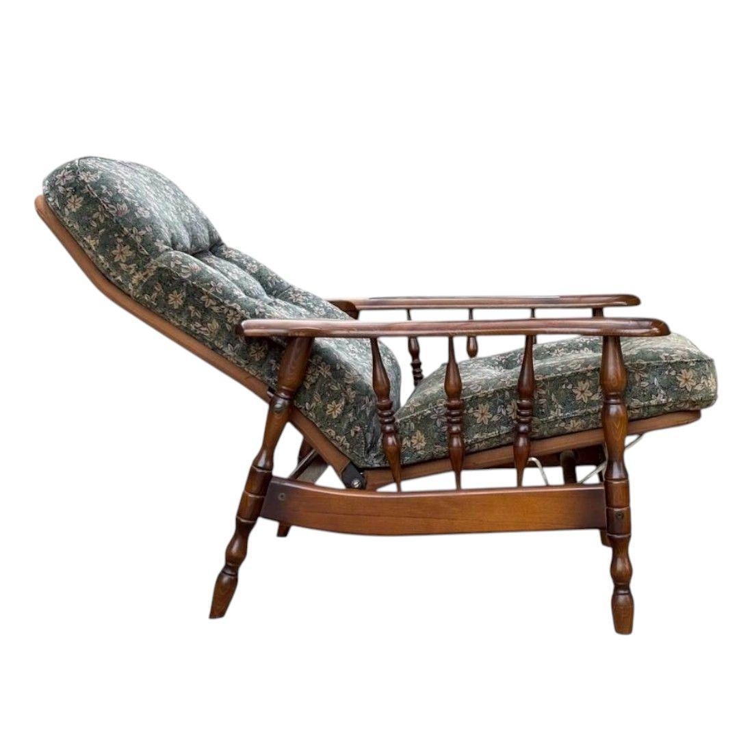 カリモク コロニアル リクライニングチェア