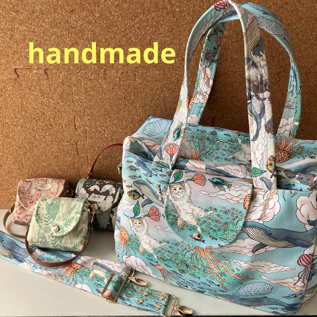 特大　ボストンバッグ　おとぎの国の猫と仲間たち