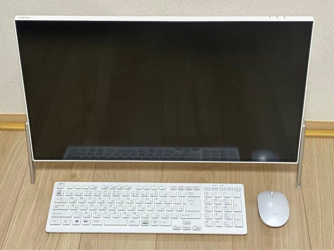 富士通一体型PC/i7-8750H/メ16/256GB+1TB/Office
