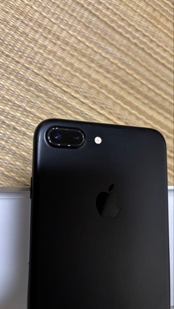 Apple iPhone 7 Plus 128GB ブラック