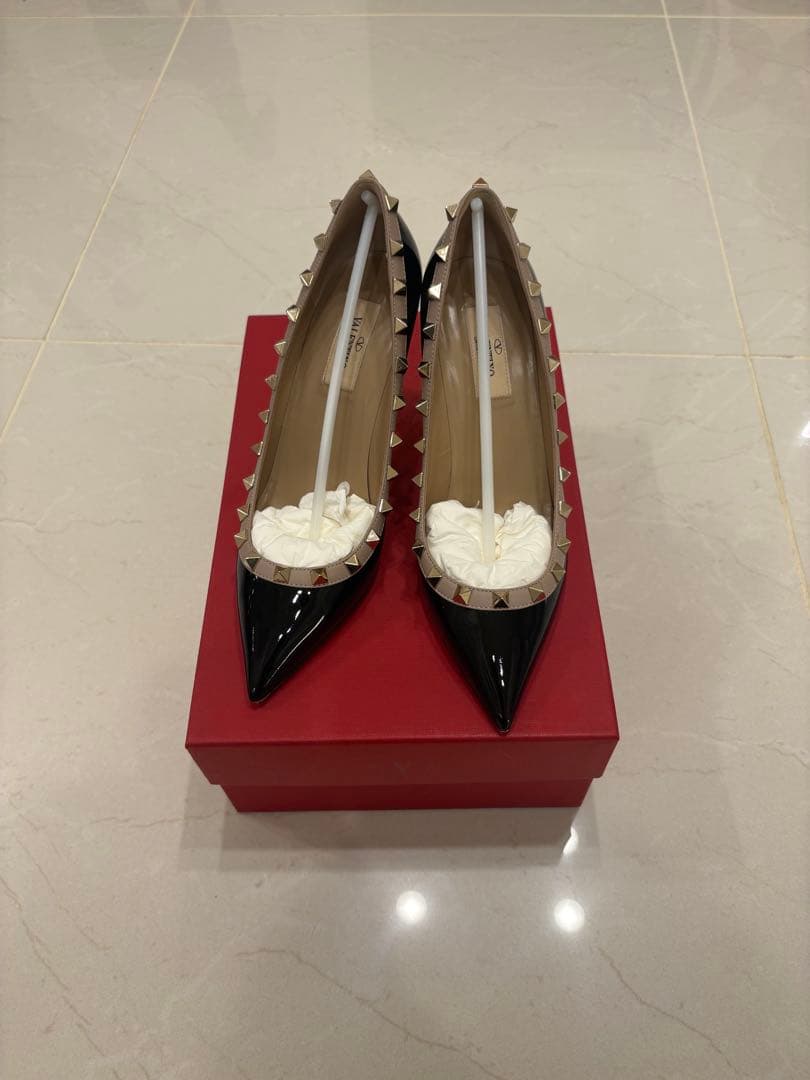 VALENTINO ヴァレンティノ スタッズ ヒール