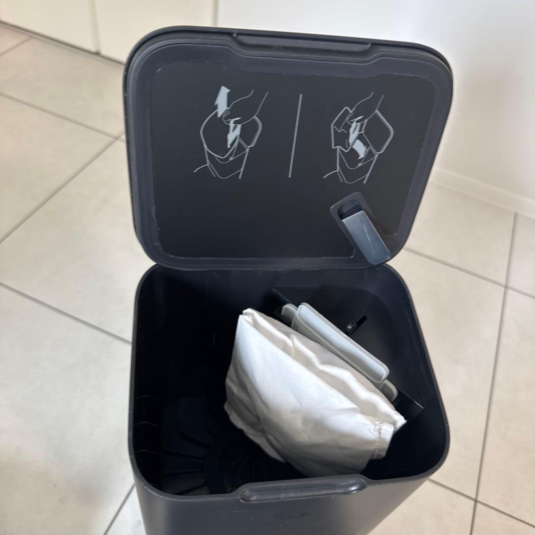 roomba i3+ ルンバアイスリープラス　ロボット掃除機