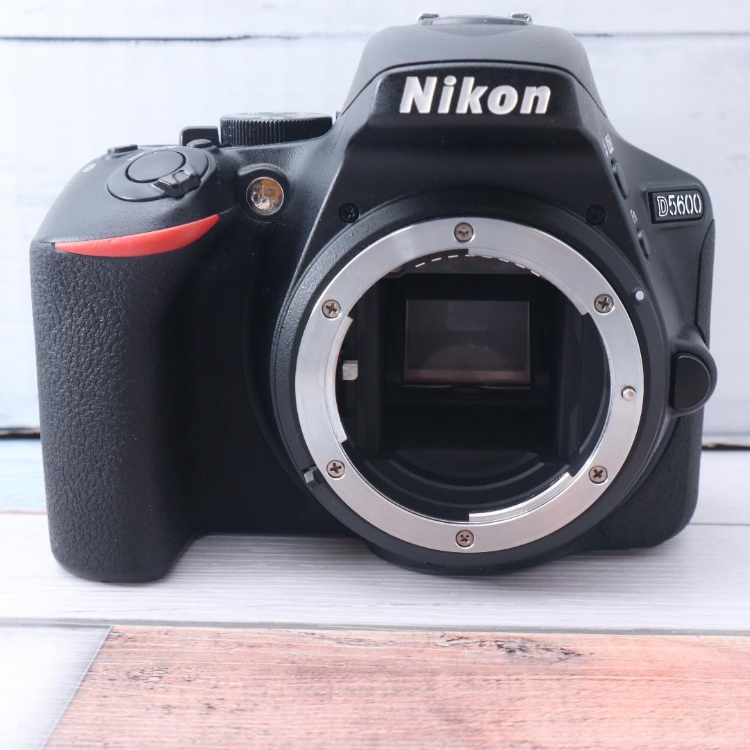 ⭐️Bluetooth搭載・高画質モデル⭐️Nikon D5600