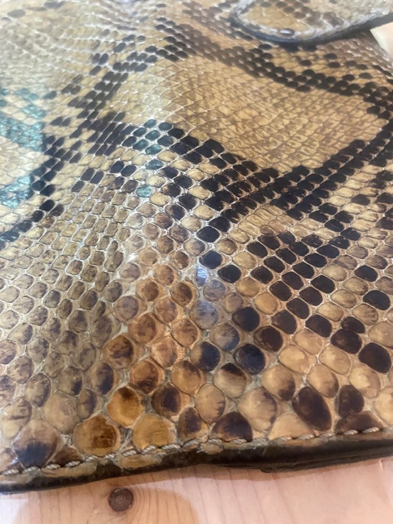 FUNNYファニー　パイソン　長財布　ベクターコンチョ