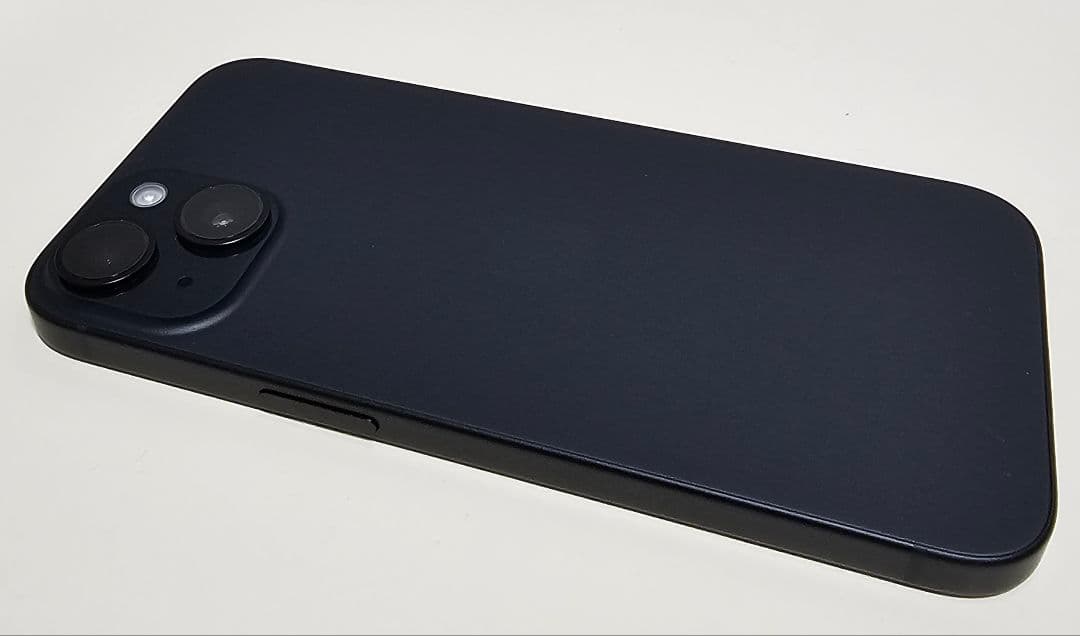 iPhone15 128GB Black SIMフリー 純正バッテリー77％