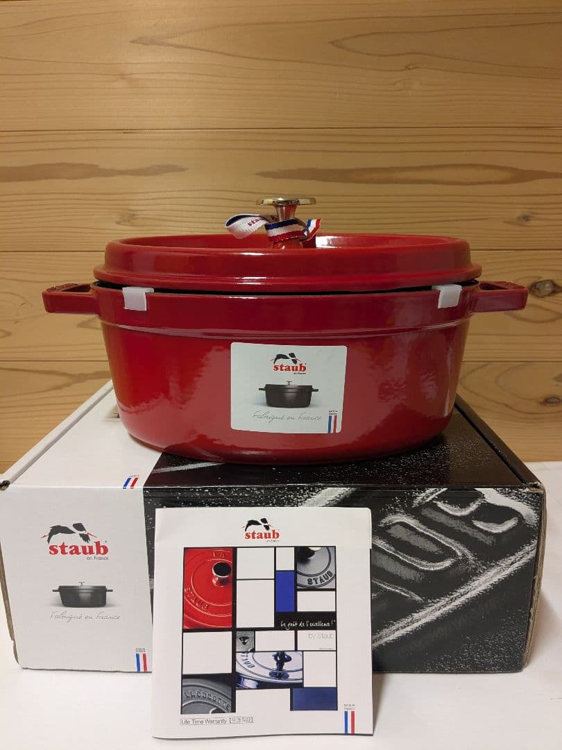 【未使用】ストウブ(Staub)　ピコ ココット オーバル チェリー 23cm