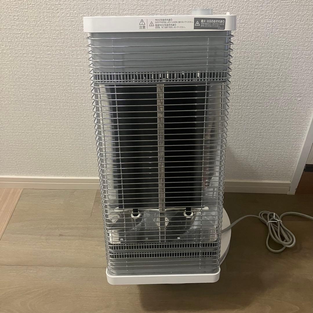 美品 ダイキン 遠赤外線暖房機 ERFT11ZS-W 2023年製 セラムヒート