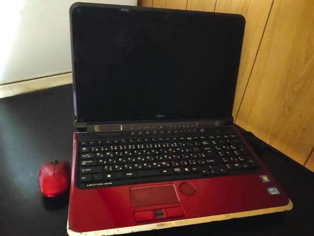 Fujitsu 赤 ノートPC 本体 マウス付き