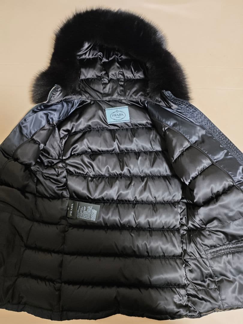 PRADA プラダ ファー ダウン 三角プレート 44