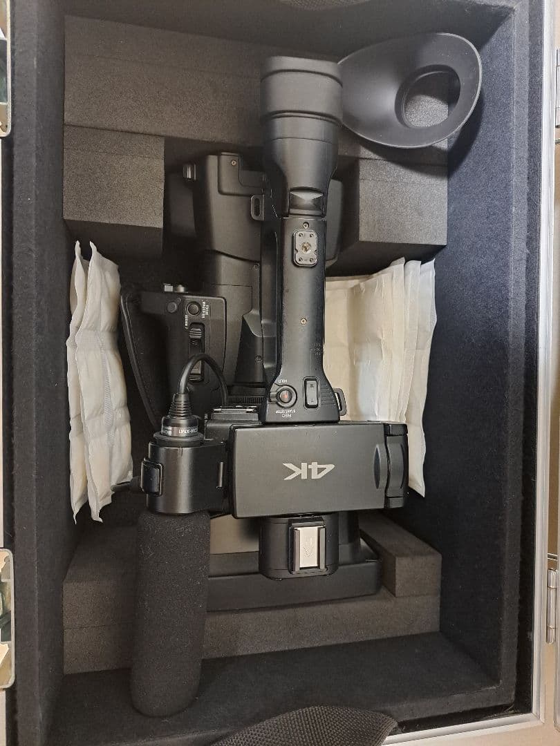 ソニー 4K ビデオカメラ プロ(業務用)