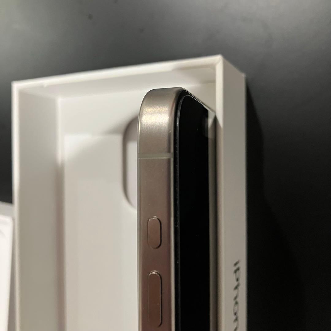 iPhone 15 Pro 256GB ナチュラルチタニウム SIMフリー