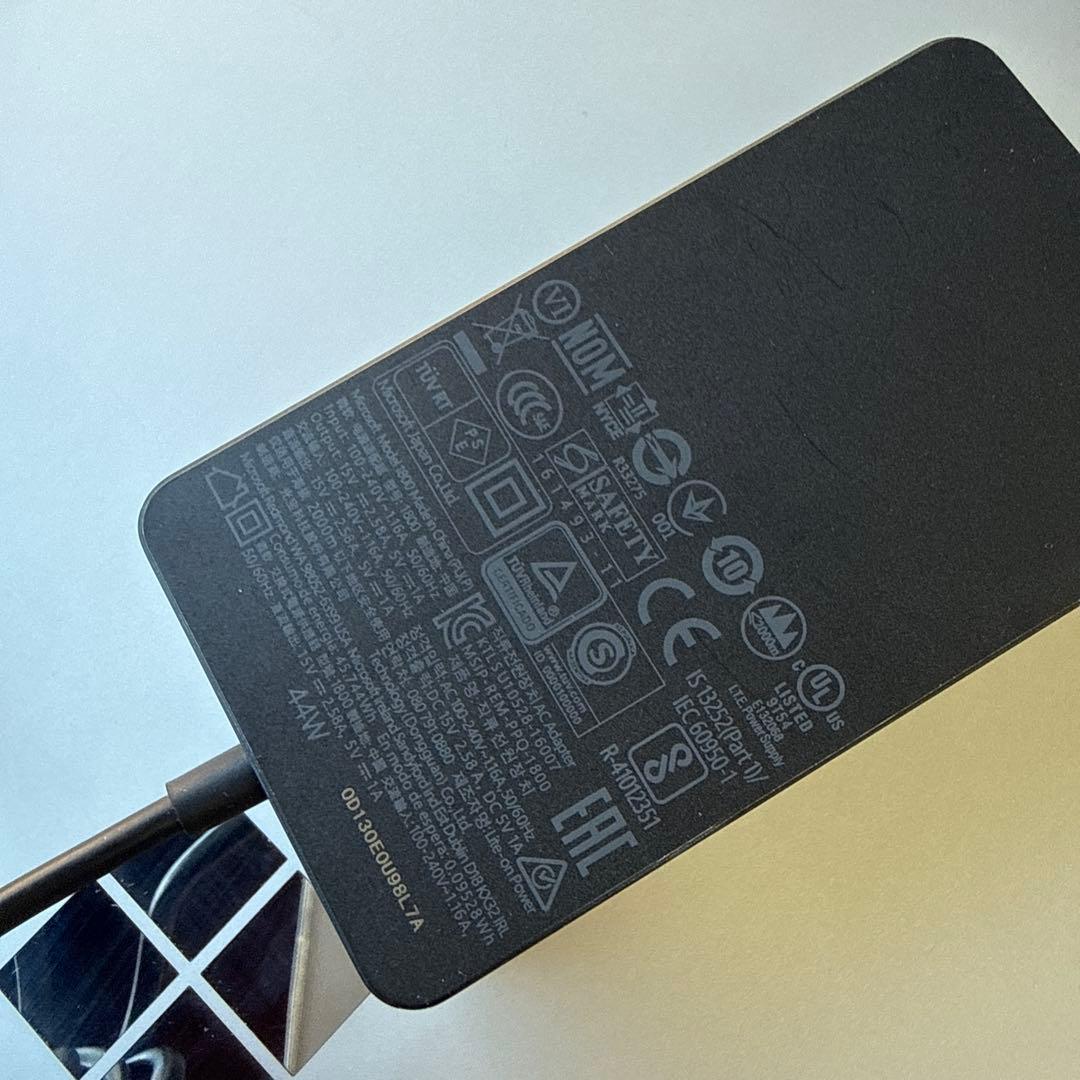 Surface Laptop第一世代 i5-7200U 4GB 128GB