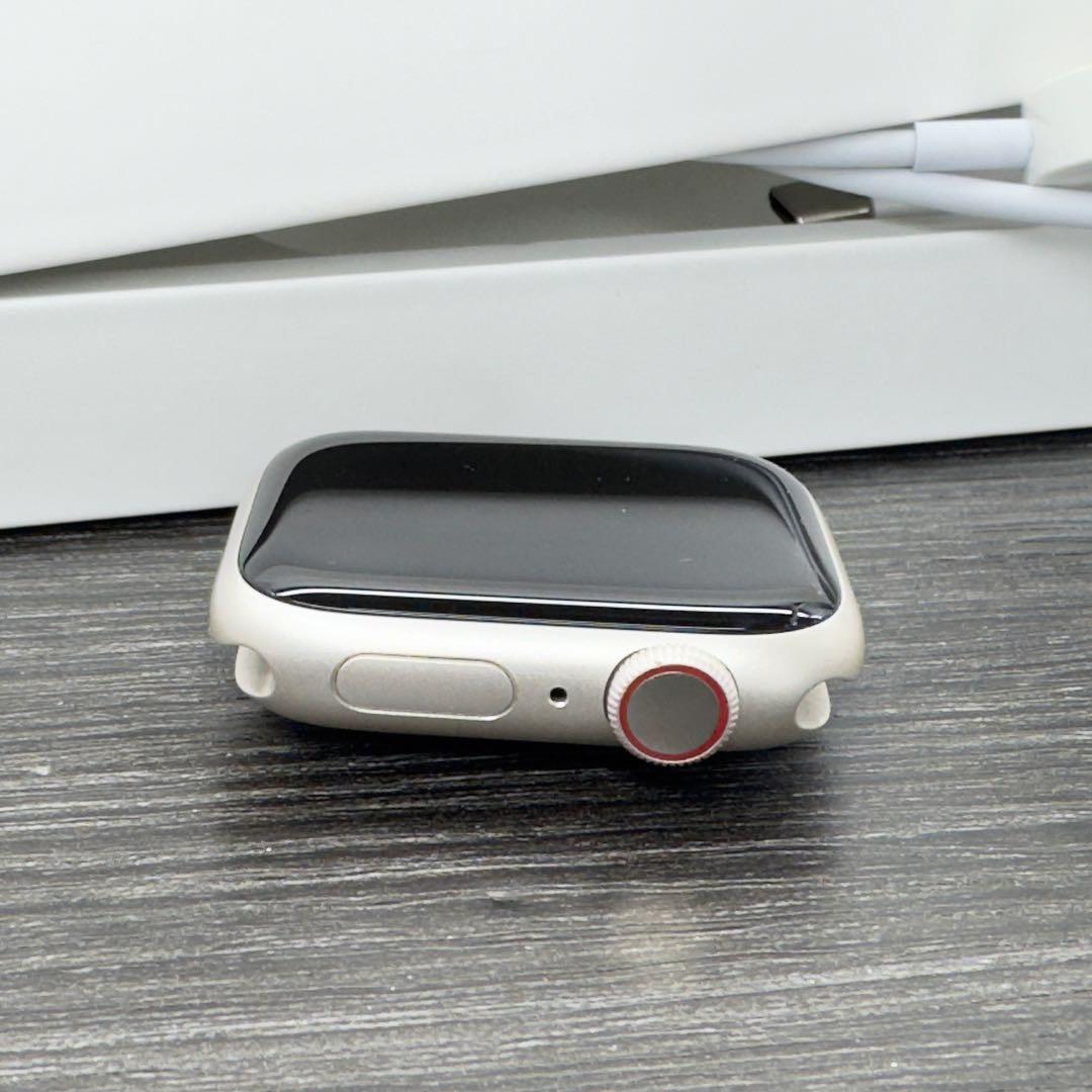 2637 Apple Watch シリーズ7 スターライト　アルミニウム　41㎜