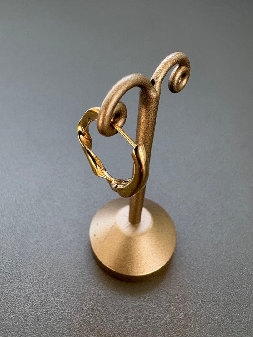 ✨ete✨ハグピアス ツイスト✨K18 925✨片耳✨<No.1531>✨