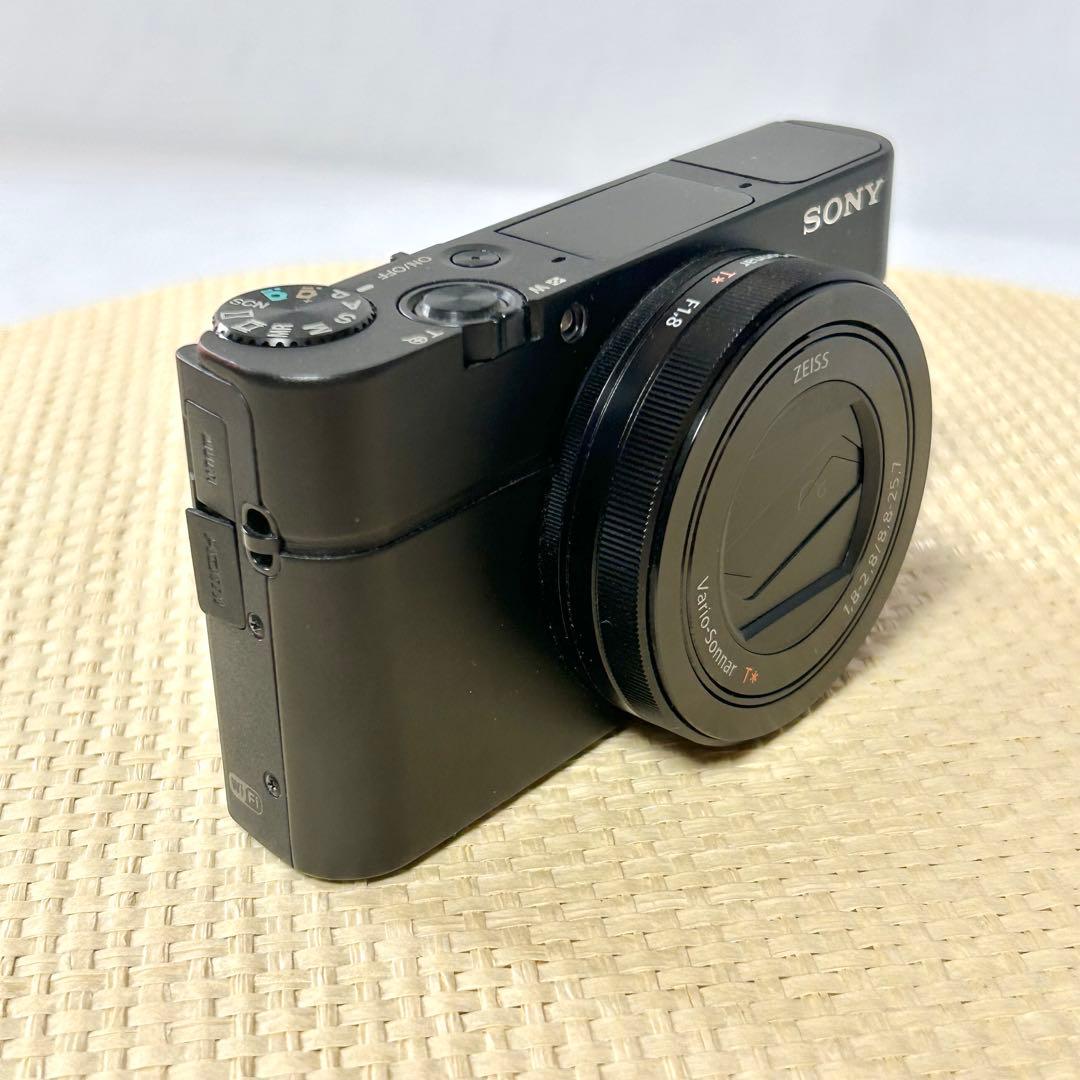 新品未使用　SONY サイバーショット DSC-RX100M3