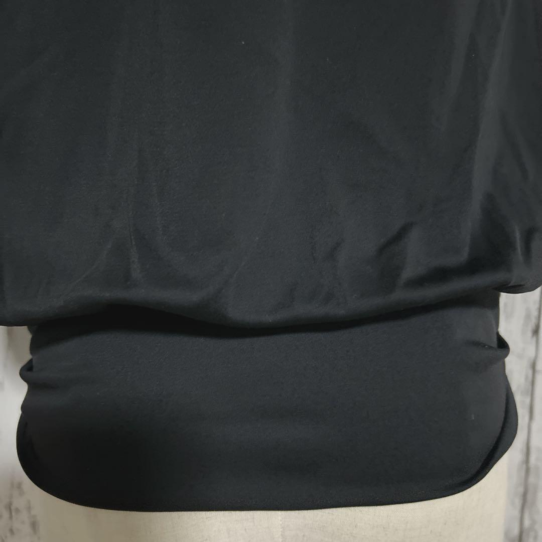 美品【ピンキーアンドダイアン】ビジュー付ハイネックノースリーブブラウス　とろみ